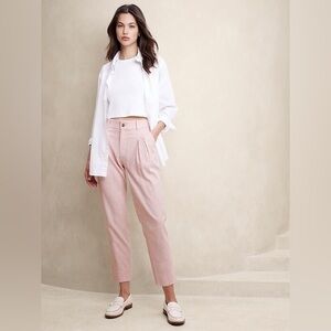 Linen-Blend Herringbone Pleated Pant